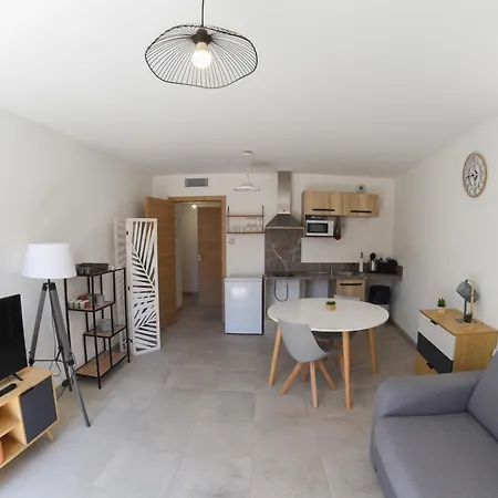 Citadella Confort Chaleureux Et Climatise * Calvi (Corsica)