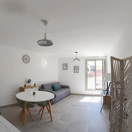 Citadella Confort Chaleureux Et Climatise * Calvi (Corsica)